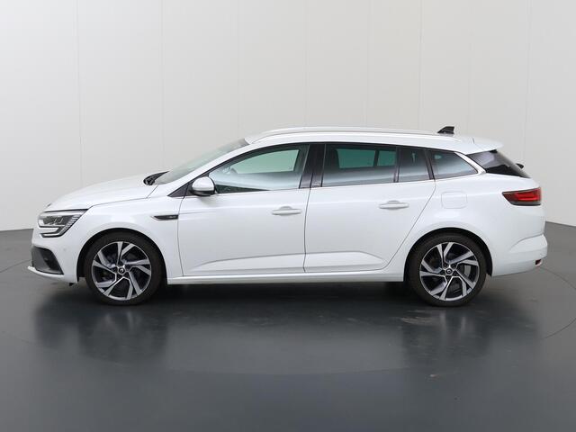 Renault MEGANE Estate 1.6 E-Tech Plug-In Hybrid 160 R.S. Line | Trekhaak Afneembaar | Navigatie | Parkeercamera | Bose | Stoelverwarming |