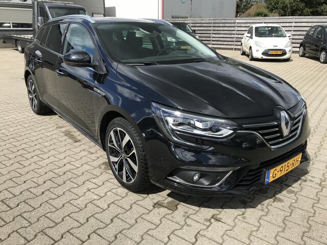 Renault MEGANE Estate 1.3 TCe Bose