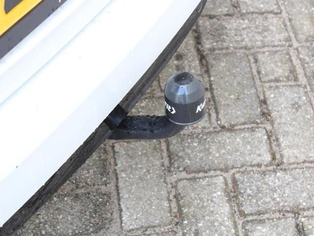Renault MEGANE Estate 1.3 TCe Intens | BOSE |