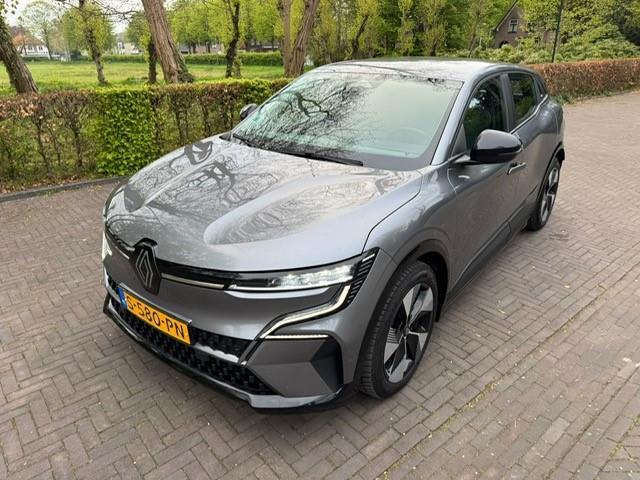 Renault MEGANE E-tech EV60 Optimum Charge Evolution SOH 94,7%/Acarplay/Navi/Camera/Fabrieksgarantie