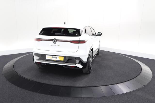 Renault MEGANE E-Tech EV40 Boost Charge Techno | Camera | Dodehoekdetectie | Adaptieve Cruise Control | SOH = 92.8%