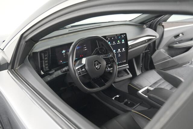 Renault MEGANE E-Tech EV60 Optimum Charge Iconic | Adaptieve Cruise Control | Winterpakket | Dodehoekdetectie | Harman Kardon