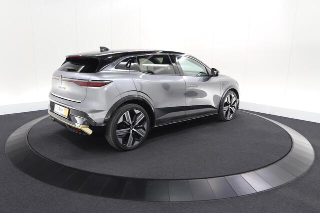 Renault MEGANE E-Tech EV60 Optimum Charge Iconic | Adaptieve Cruise Control | Winterpakket | Dodehoekdetectie | Harman Kardon
