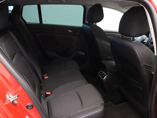 Renault MEGANE Estate dCi 110pk Eco2 Limited | Navigatie | Cruise Control | Climate Control | Verwarmde voorstoelen | Trekhaak | 2e eigenaar!|