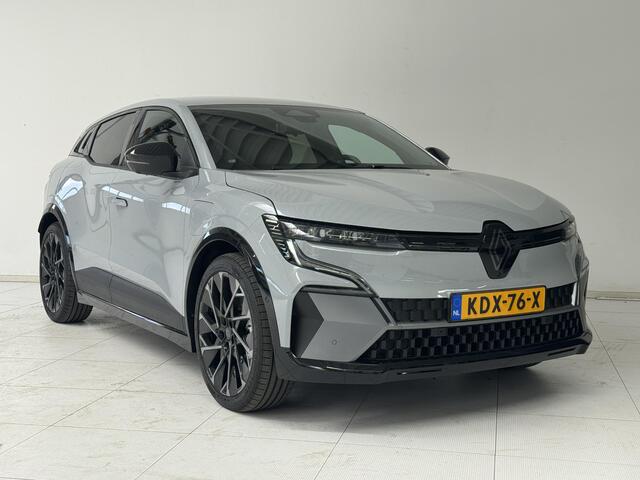 Renault MEGANE E-Tech Comfort Range Esprit Alpine 60 kWh | DEMO | Harman / Kardon | Stoelverwarming | 360° Camera |