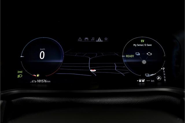 Renault MEGANE Estate 1.6 E-Tech Plug-In Hybrid 160 Business Edition One | Dig. Cockpit | Cruise | PDC | Camera | NAV+App. Connect | ECC | Trekhaak | LM17" |