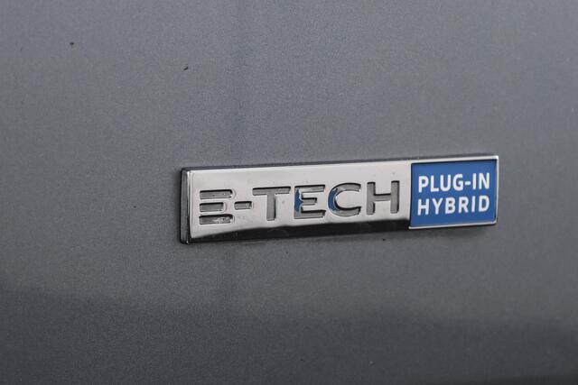 Renault MEGANE Estate 1.6 E-Tech Plug-In Hybrid 160 Business Edition One | Dig. Cockpit | Cruise | PDC | Camera | NAV+App. Connect | ECC | Trekhaak | LM17" |