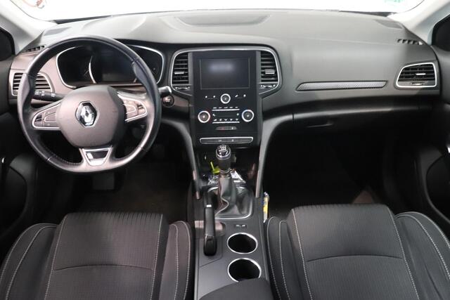 Renault MEGANE Estate 1.2 TCe Limited | Parkeersensor | Trekhaak | Navigatie | Climate control |