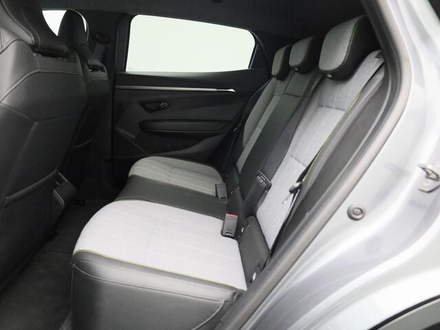 Renault MEGANE E-Tech Comfort Range Techno 60 kWh 220PK | Pack Augmented Vision & Advanced Driving Assist | Pack Winter | Harman/Kardon | Draadloze Oplader | Full LED | Keyless | Voorverwarming | Warmtepomp |