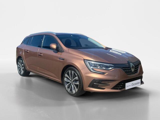 Renault MEGANE Estate 1.3 TCe Intens | Head Up display | Trekhaak | Apple Carplay/Android Auto | Camera | Cruise Control | Climate Control | Sfeerverlichting | Navigatie | Full Led