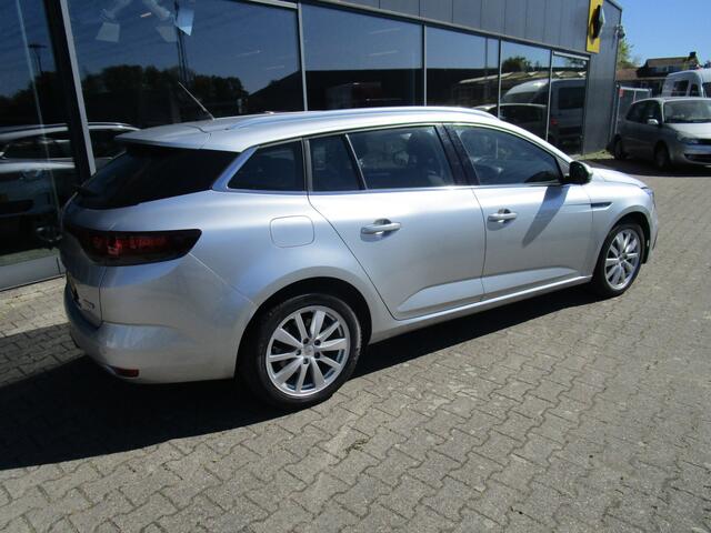 Renault MEGANE Estate 1.6 E-Tech Plug-In Hybrid 160 Business Zen