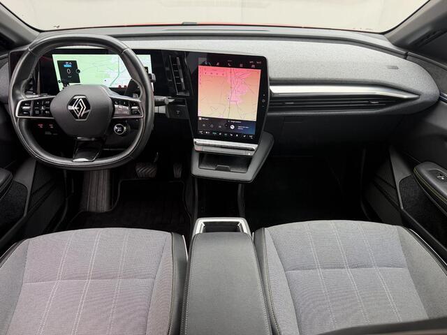 Renault MEGANE E-Tech comfort range techno 60 kWh / Accu SOH 92,78% / Goed Onderhouden / 3 fasen+CCS Snelladen / 360 Camera / Navigatie / Adaptieve Cruise / Stoel & Stuur Verwarming / Apple Carplay & Android Auto / Dodehoek Detectie /
