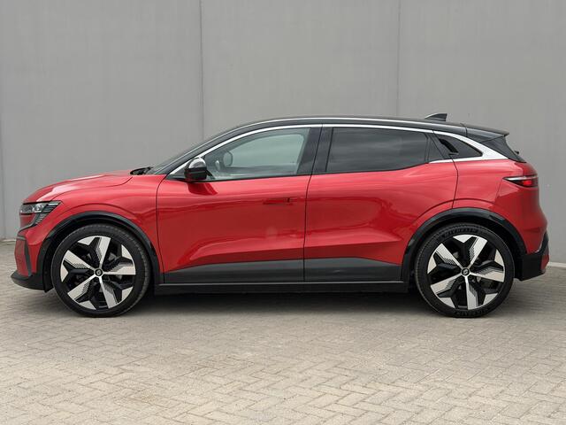 Renault MEGANE E-Tech comfort range techno 60 kWh / Accu SOH 92,78% / Goed Onderhouden / 3 fasen+CCS Snelladen / 360 Camera / Navigatie / Adaptieve Cruise / Stoel & Stuur Verwarming / Apple Carplay & Android Auto / Dodehoek Detectie /