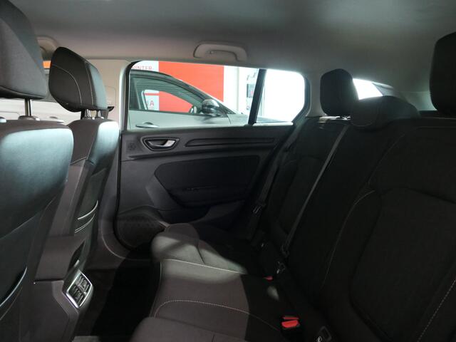 Renault MEGANE Estate 1.3 TCe Limited Trekhaak, All seasons, Camera, Stoelverwarming