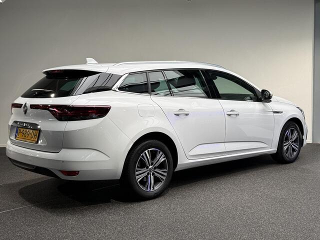 Renault MEGANE Estate 1.0 TCe Intens | Navigatie | Parkeersensoren V+A | Climate Control | Cruise Control |