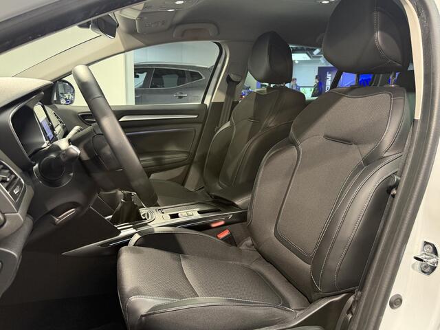 Renault MEGANE Estate 1.0 TCe Intens | Navigatie | Parkeersensoren V+A | Climate Control | Cruise Control |