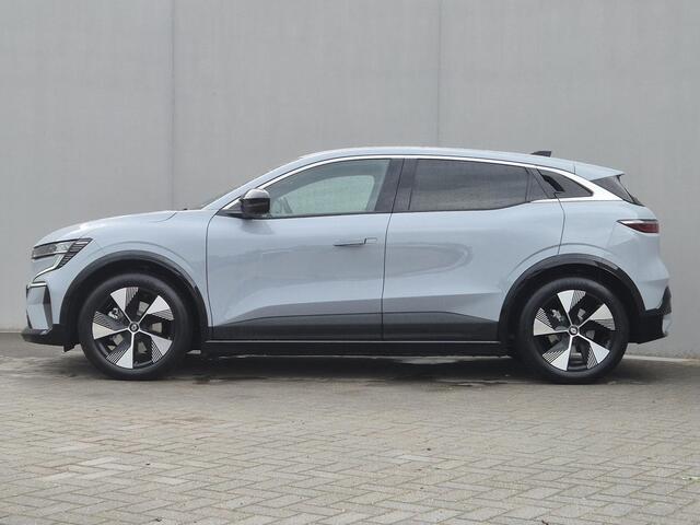 Renault MEGANE E-Tech comfort range techno 60 kWh / SOH 99,45% / Fabrieksgarantie tot 12-2027 / CCS snelladen / Warmtepomp / Adaptief cruise control / Achteruitrijcamera / Apple Carplay Android Auto / Keyless Entry/Start /