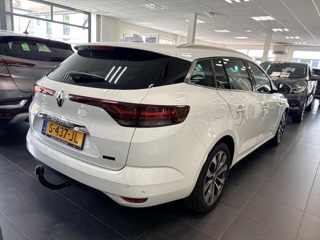 Renault MEGANE IV Estate 1.6 E-Tech Plug-In Hybrid 160 Techno | Trekhaak | groot scherm navigatie | Stoelverwarming | Stuurverwarming | Dealeronderhouden | Parkeersensoren voor + achter |