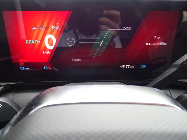 Renault MEGANE E-Tech comfort range Business Edition 60 kWh NU 5 JAAR GARANTIE! / PACK DRIVING & COMFORT / TWO-TONE METALLIC