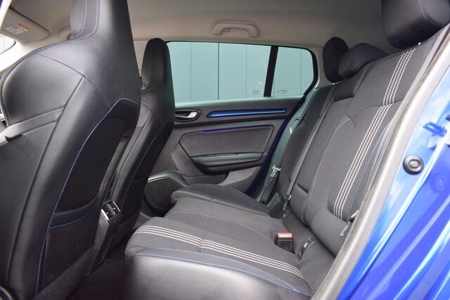 Renault MEGANE Estate 1.6 TCE 200pk GT 4Control LED | Sportstoelen | Bose | Head-Up | Full Map Navi | Volledig Onderhouden!!