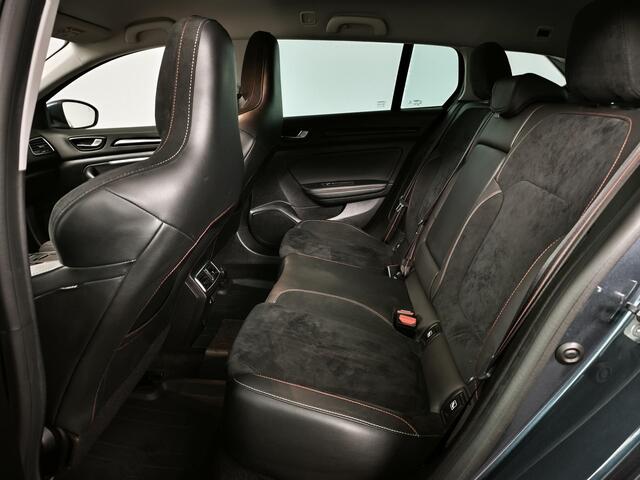 Renault MEGANE Estate 1.6 E-Tech Plug-In Hybrid 160 R.S. Line | Camera | Sportstoelen | SoH 94,8% | Trekhaak | Head Up Display | LED |