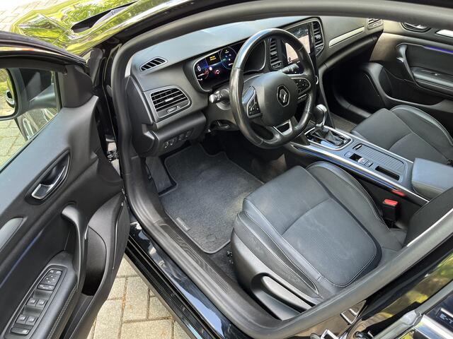 Renault MEGANE Estate 1.6 E-Tech Plug-In Hybrid 160 Intens | AUTOMAAT | BS | CARPLAY | CRUISE | LKA | NAVI | PDC V&A | STUUR/STOELVERW.