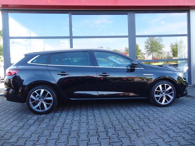 Renault MEGANE Estate 1.2 TCe Bose | NL-AUTO | TREKHAAK | CRUISE | NAVI | LMV |