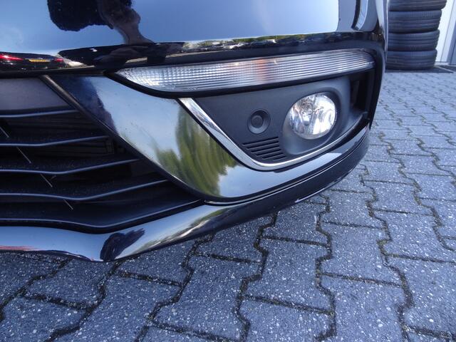 Renault MEGANE Estate 1.2 TCe Bose | NL-AUTO | TREKHAAK | CRUISE | NAVI | LMV |