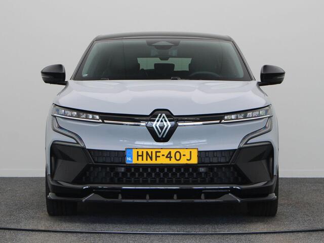 Renault MEGANE E-Tech 220pk Iconic 60 kWh | Sport Design Pakket | Active driver assist | 360 graden camera | Harman Kardon |