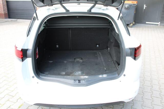 Renault MEGANE 1.0 TCE ZEN - Navi Cruise Clima control