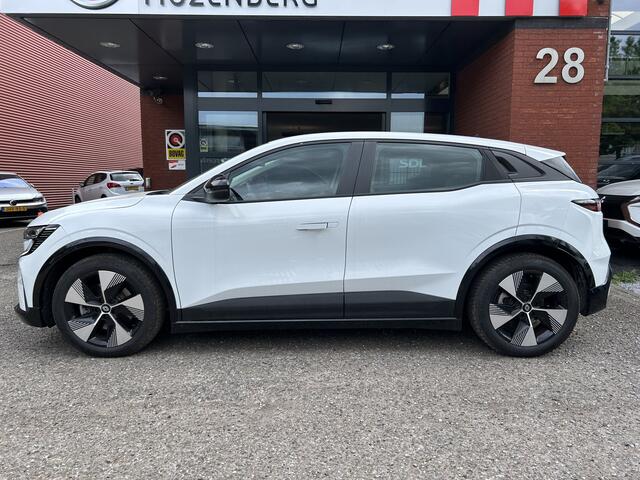 Renault MEGANE E-Tech EV40 Boost Charge Equilibre // FULL LED // STOEL + STUURWIELVERWARMING // CLIMA // APPLE CARPLAY / ANDROID AUTO // CAMERA // DIGITAAL DISPLAY // KEYLESS