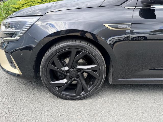 Renault MEGANE Estate 1.6 E-Tech Plug-In Hybrid 160PKoPanooBoseoACC