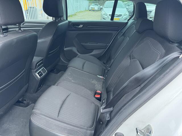Renault MEGANE Estate 1.5 dCi Eco2 Limited B