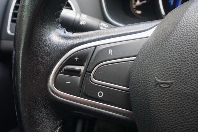 Renault MEGANE Estate 1.2 TCe Limited