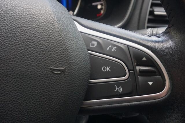 Renault MEGANE Estate 1.2 TCe Limited