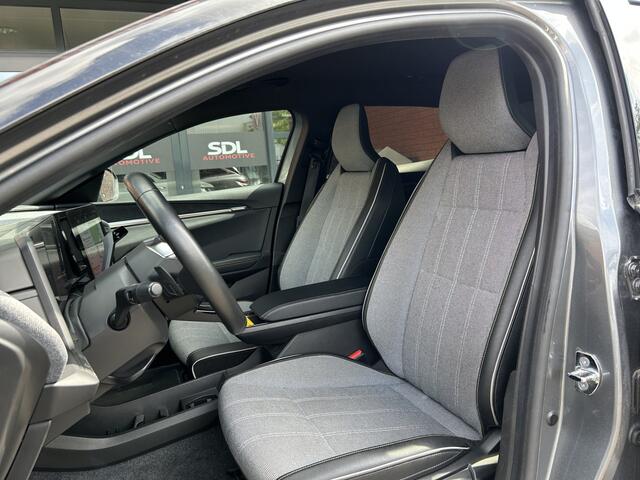 Renault MEGANE E-Tech EV40 Boost Charge Techno SOH 94% // GROOT NAVI + CARPLAY // FULL LED // CAMERA // CLIMA // STOEL + STUURWIELVERWARMING // SFEERVERLICHTING