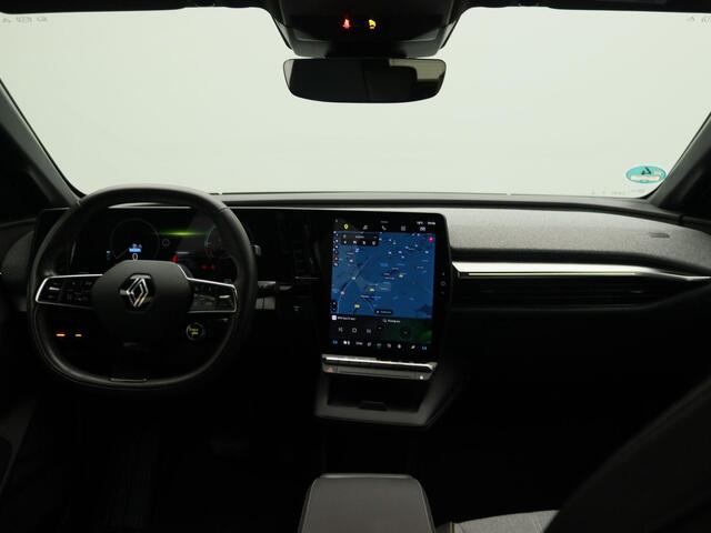 Renault MEGANE E-Tech EV60 Optimum Charge Techno | Apple Carplay/Android Auto | cruise control adaptief | electronic climate control | full-LED koplampen | lederen/stof bekleding | lichtmetalen velgen 20"| navigatiesysteem | rijstrooksensor met correctie | warmtepomp |