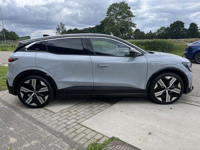 Renault MEGANE E-Tech EV60 Optimum Charge Iconic / 220PK /Ledr, Harmon Kardon