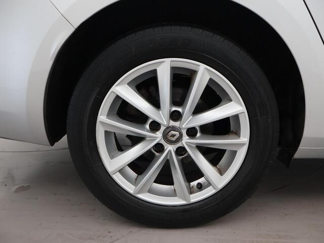Renault MEGANE Estate 1.2 TCe LIMITED + CARPLAY | DAB | COMFORTSTOELEN | CAMERA | SFEERVERL.