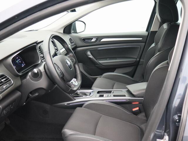 Renault MEGANE Estate 1.6 E-Tech Plug-In Hybrid 160 Intens/ lage km!