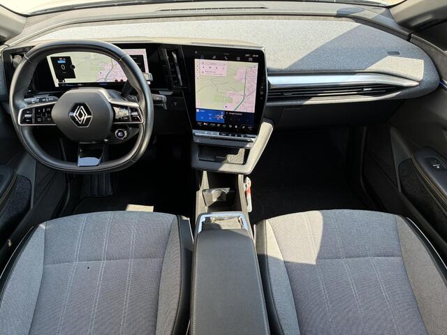 Renault MEGANE E-Tech EV60 Optimum Charge Techno / SOH 94,64% / Navigatie / Stoel-/Stuurverwarming / Cruise Control / Climate Control / Achteruitrijcamera /