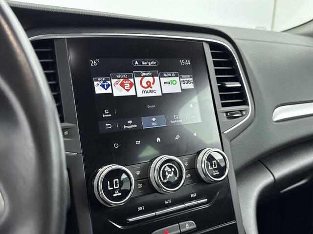 Renault MEGANE Estate 1.3 TCe Intens | Airco Automatisch | Achteruitrijcamera | All Seasonbanden | Apple Carplay/Androis Auto | Cruise Control | Parkeersensoren Voor en Achter | Trekhaak |
