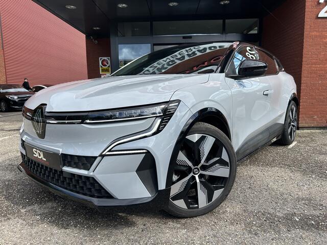 Renault MEGANE E-Tech EV40 Standard Charge Techno // NAVI + CARPLAY // FULL LED // CAMERA // CLIMA // STOEL + STUURWIELVERWARMING // SFEERVERLICHTING