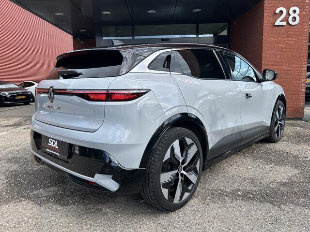 Renault MEGANE E-Tech EV40 Standard Charge Techno // NAVI + CARPLAY // FULL LED // CAMERA // CLIMA // STOEL + STUURWIELVERWARMING // SFEERVERLICHTING