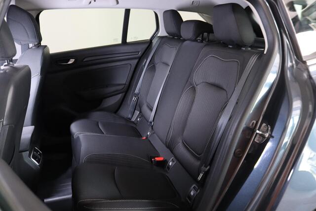 Renault MEGANE Estate 1.3 TCe Limited Trekhaak, Navigatie, Cruise Control, Bluetooth