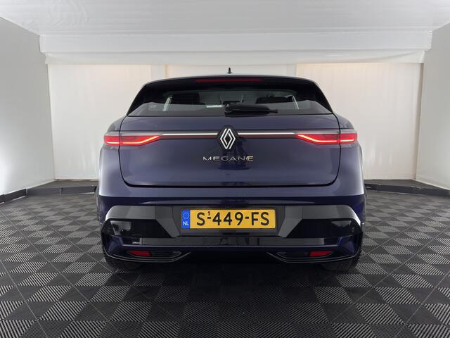 Renault MEGANE E-Tech EV60 Optimum Charge Evolution [3-Fase-11kW] {SoH-91%} (INCL-BTW) Aut. *FULL-LED | CAMERA | LANE-ASSIST | KEYLESS | NAVI-FULLMAP | CARPLAY | COMFORTSEATS | DIGI-COCKPIT | ECC | PDC | 18"ALU*