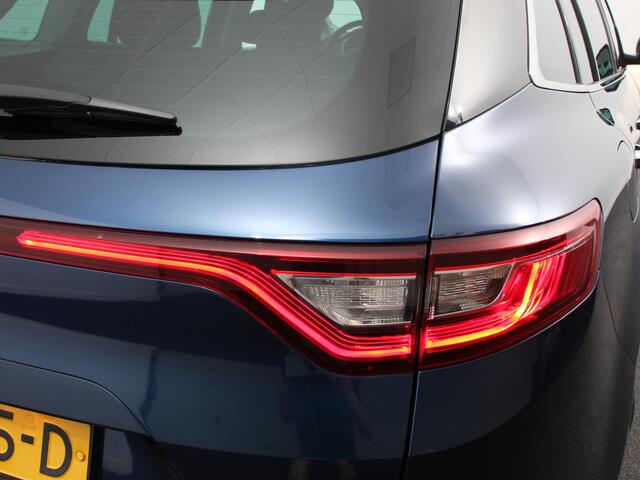 Renault MEGANE Estate 1.2 TCe Limited Climate control Cruise control Led Lichtmetalen velgen Navigatie Parkeersensoren achter