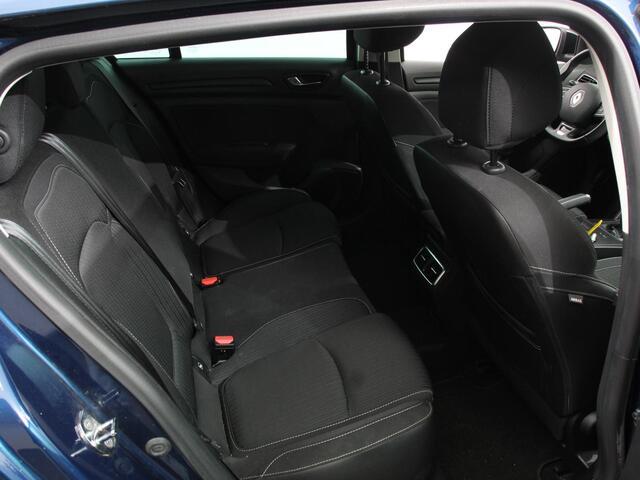 Renault MEGANE Estate 1.2 TCe Limited Climate control Cruise control Led Lichtmetalen velgen Navigatie Parkeersensoren achter