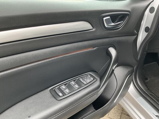 Renault MEGANE 1.3 TCe Bose