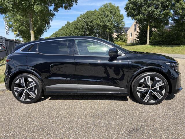 Renault MEGANE E-Tech comfort range Business Edition 60 kWh Automaat |CLIMA | CARPLAY | ANDROID AUTO| PDC | CAMERA'S | ADAPT CRUISE